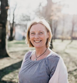 Maike freut sich auf Eure freie Trauung in Hannover