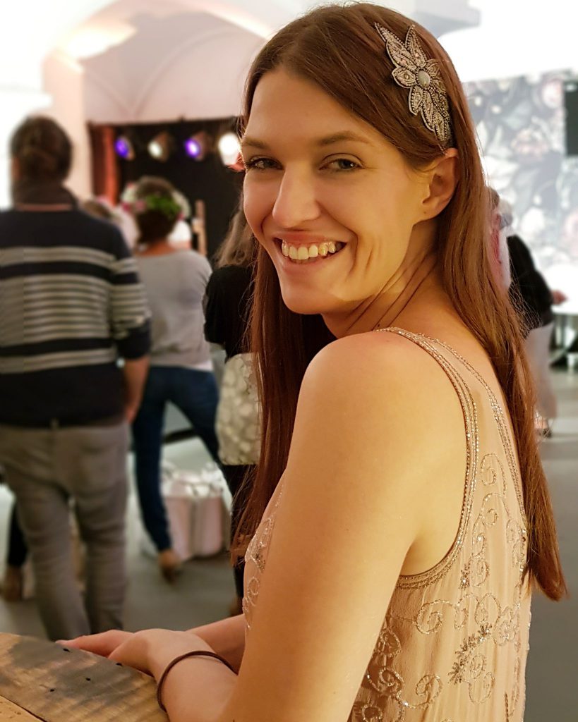 Marina Lessig begleitet Eure Hochzeit als freie Rednerin auf freien Trauungen