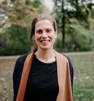 Linda ist Traurednerin in Berlin