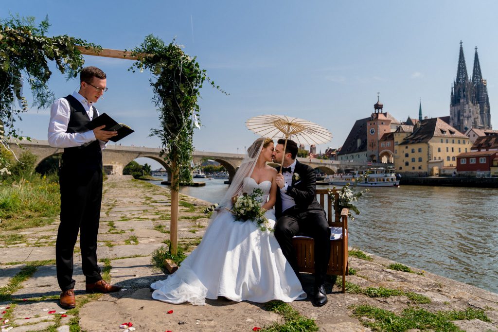 Checkliste Hochzeit 1-2 Monate vor der Trauung | Tipps & Tricks | Strauß & Fliege