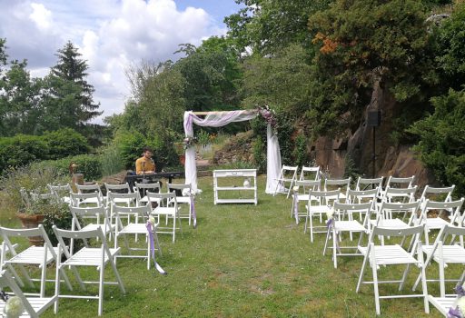 Hochzeit mit Strauß & Fliege Traurednern in Leipzig