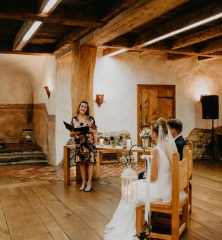 Traurednerin Nicola von Strauß & Fliege bei einer wunderschönen Hochzeit