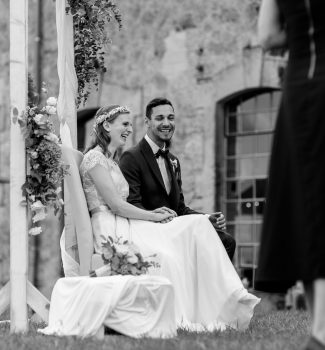 Mit Dieser Traurednerin Wird Eure Freie Trauung Berlin Einmalig Strauss Fliege