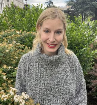 Traurednerin Carola Viktoria | Freie Trauung Wien | Strauß & Fliege