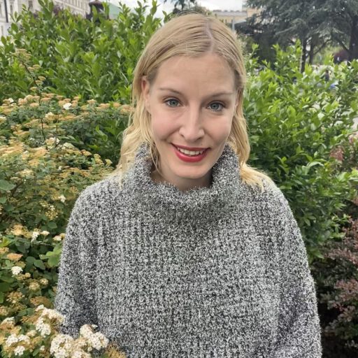 Carola Viktoria