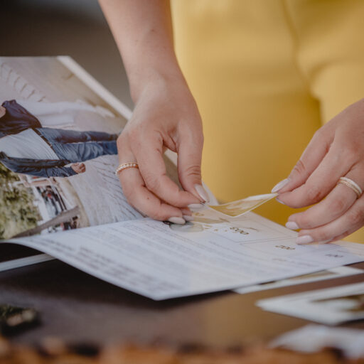 Das Stickeralbum für Eure Hochzeit: Spiel, Spaß und tolle Erinnerung!