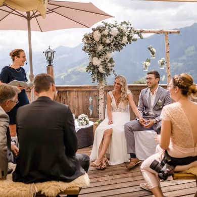 Strauß & Fliege Rednerin Melanie auf einer wunderschönen Berghochzeit