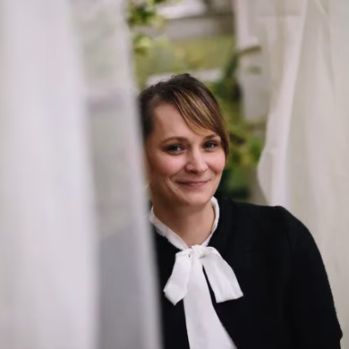 Freie Traurednerin Cornelia von Fürstenberg aus München in Bayern | Strauß & Fliege