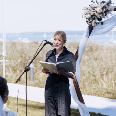 Freie Trauung am Ammersee bei München mit Freieer Traurednerin Marie Huckenbeck | Strauß & Fliege