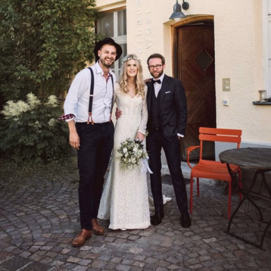 Hochzeit unter freiem Himmel mit Hochzeitsrednerin von Strauß & Fliege