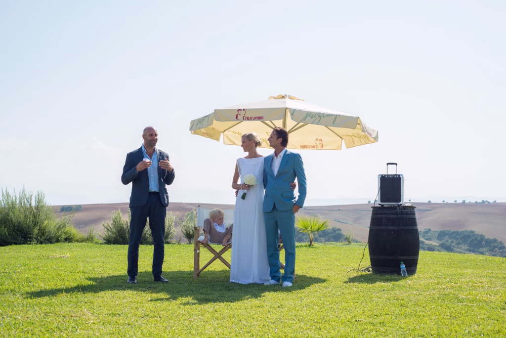 Freie Trauung in Sevilla Spanien | Destination Wedding mit Trauredner Kjel | Strauß & Fliege