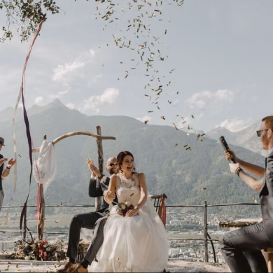 Freie Trauung in Tirol | Heiraten mit Bergpanorama | Strauß & Fliege