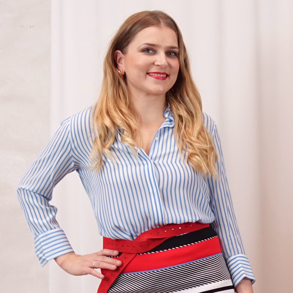 Online Hochzeitskleidershop andcompliments | Strauß & Fliege