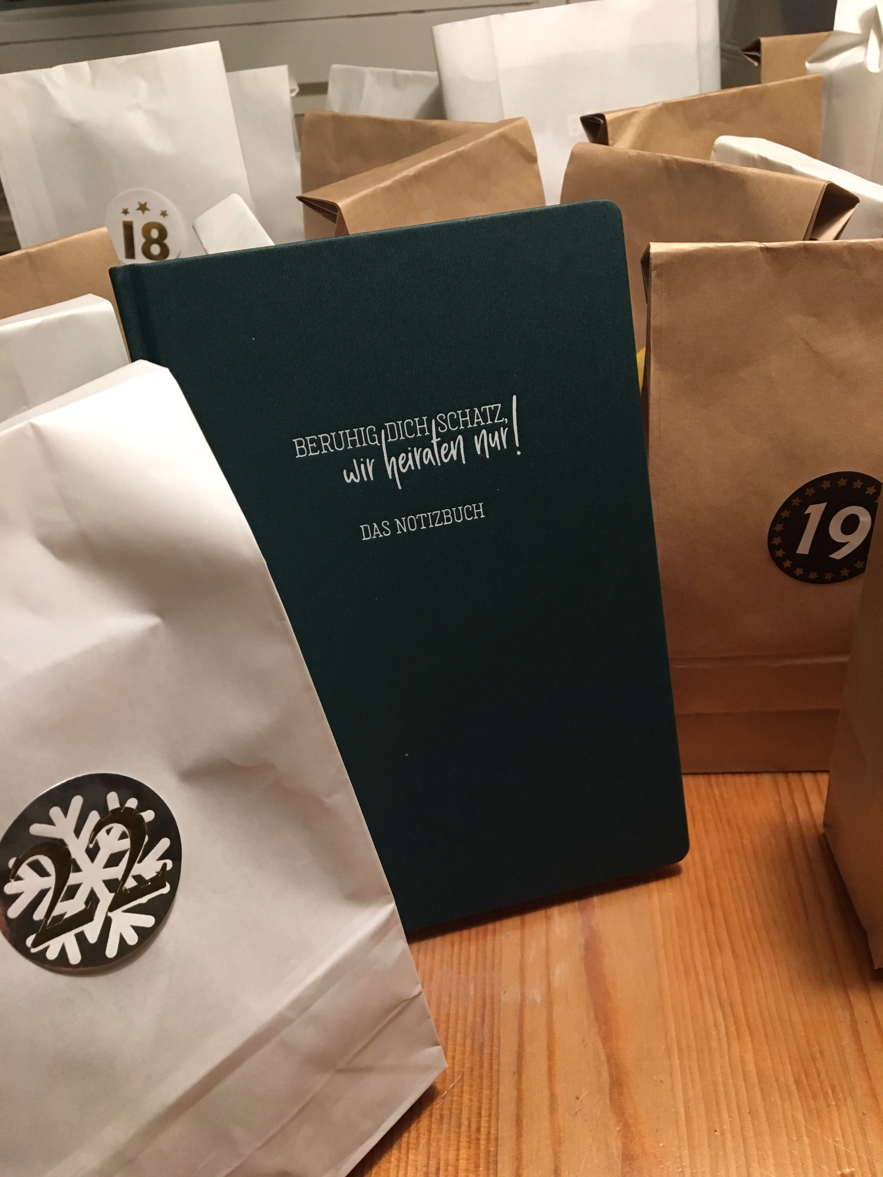 Das Strauß & Fliege Adventskalender Gewinnspiel 2020