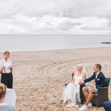 Freie Trauung am Strand, Heiraten am Meer, Traurednerin Strauß & Fliege, Freie Trauung Nordsee, Freie Trauung Strauß & Fliege