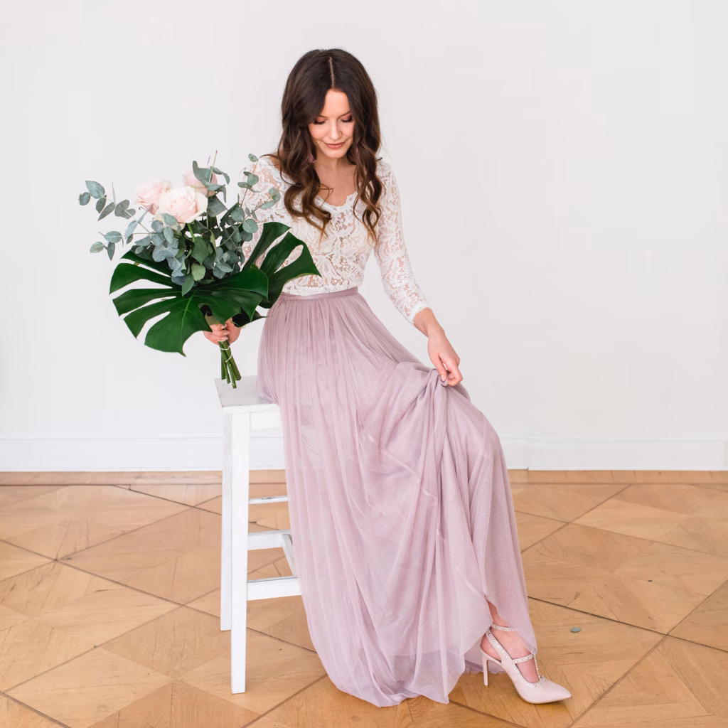 Online Hochzeitskleidershop andcompliments | Strauß & Fliege