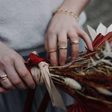 Boho Braut Accessoires und Strauß | Strauß & Fliege